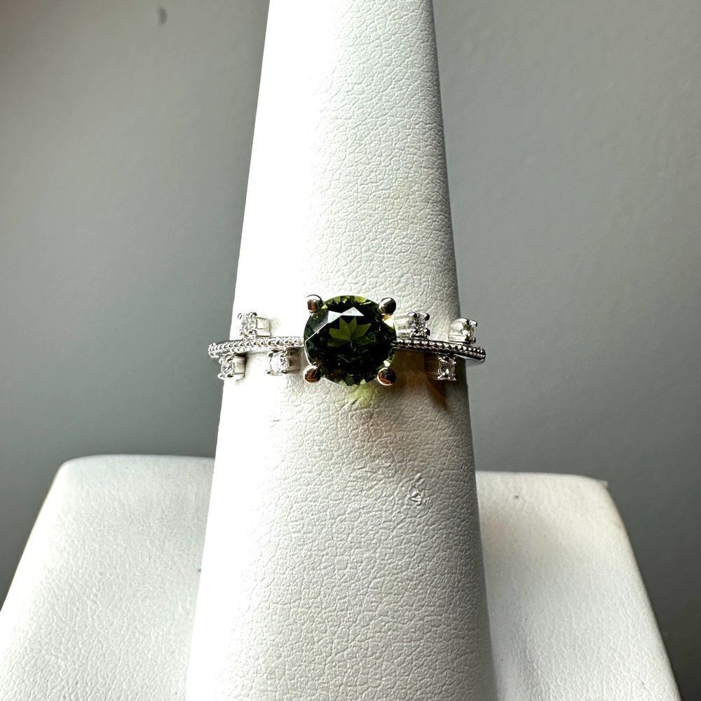 NWT .81ct round cut green tourmaline with accent diamonds,‎ set in 14k WG ring!